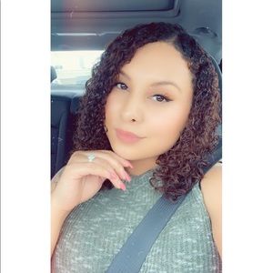 Meet your Posher, Vanessa